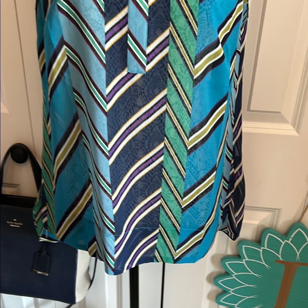 CAbi Sleeveless Chevron Stripe Blouse in Turquoise, Navy, Green - Picture 4 of 13